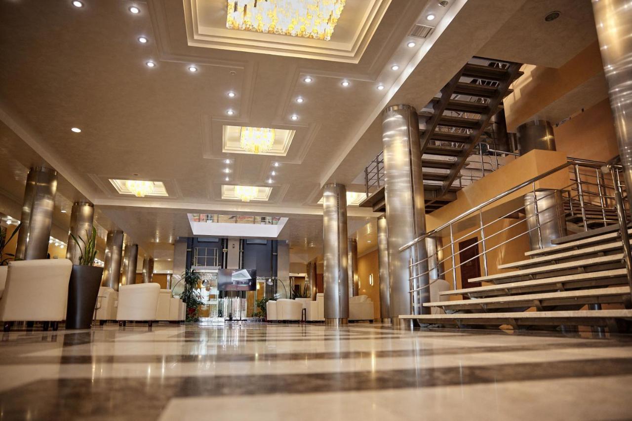 Platium Spa&Resort Kozyn Εξωτερικό φωτογραφία