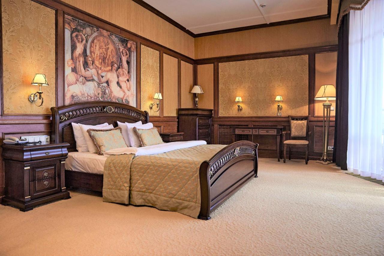 Platium Spa&Resort Kozyn Εξωτερικό φωτογραφία